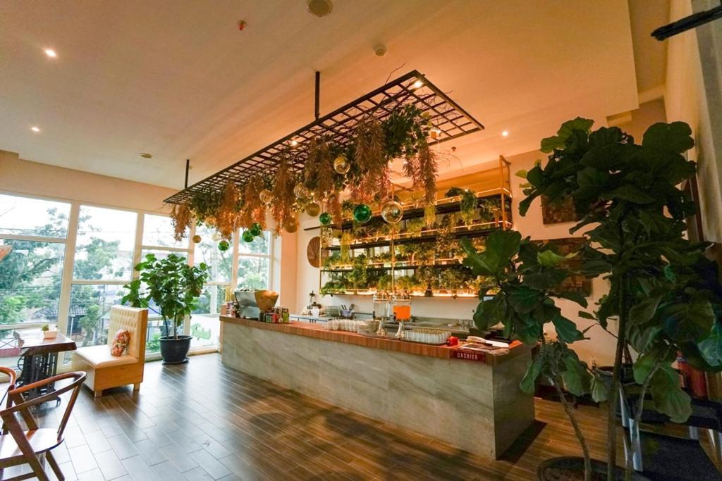 Deli Hotel Μεντάν Εξωτερικό φωτογραφία