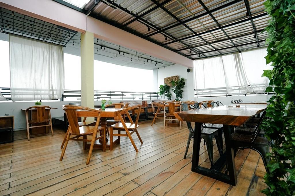 Deli Hotel Μεντάν Εξωτερικό φωτογραφία